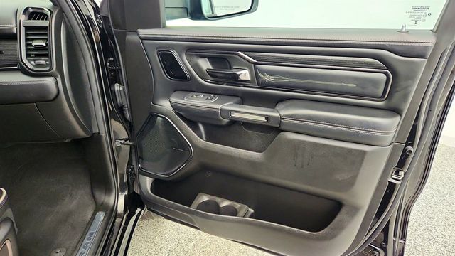 2023 Ram 1500 Limited 4x4 Crew Cab 5'7'' Box Night Edition w/ Increased Towing - 22986280 - 25