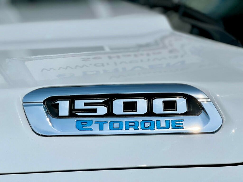 2023 Ram 1500 Tradesman photo 9