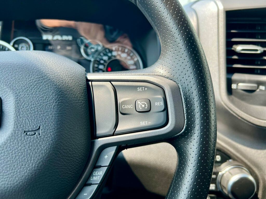 2023 Ram 1500 Tradesman photo 17