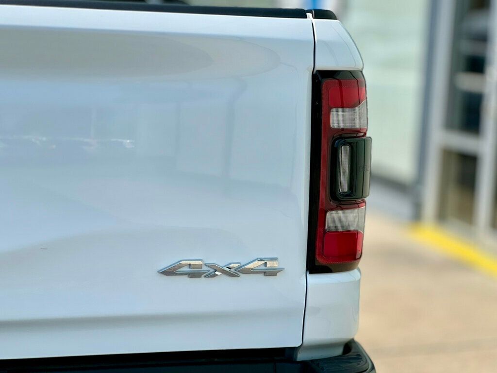 2023 Ram 1500 Tradesman photo 8