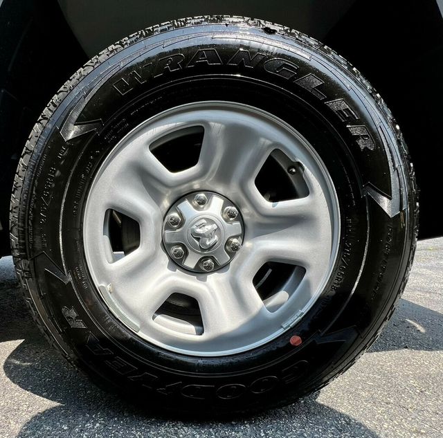 2023 Ram 1500 Tradesman 4x4 Crew Cab 5'7" Box - 22894451 - 30