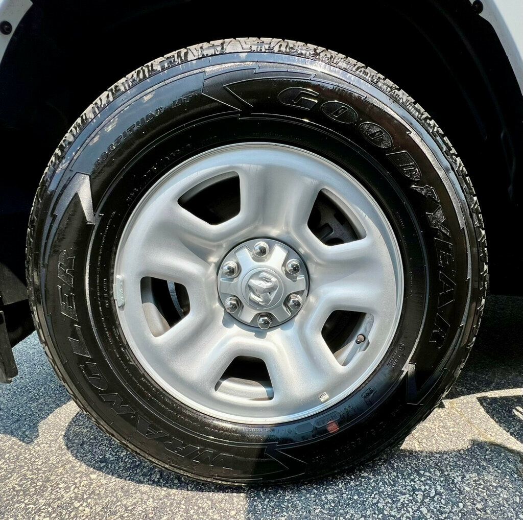 2023 Ram 1500 Tradesman 4x4 Crew Cab 5'7" Box - 22894451 - 31