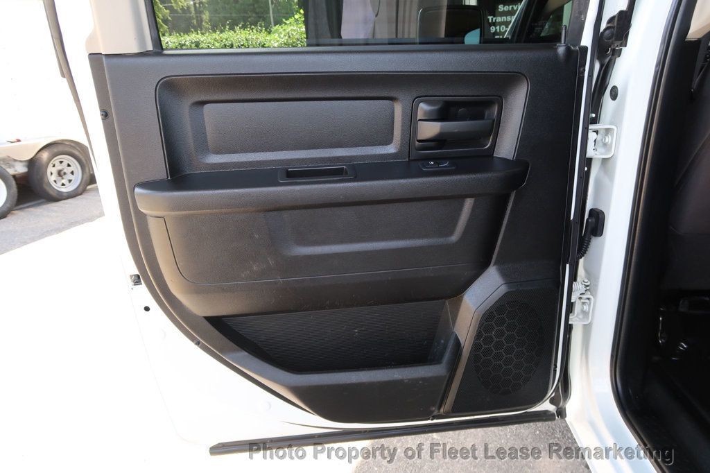 2023 Ram 1500 Classic Ram 1500 4WD Crew Cab SWB - 23087408 - 16