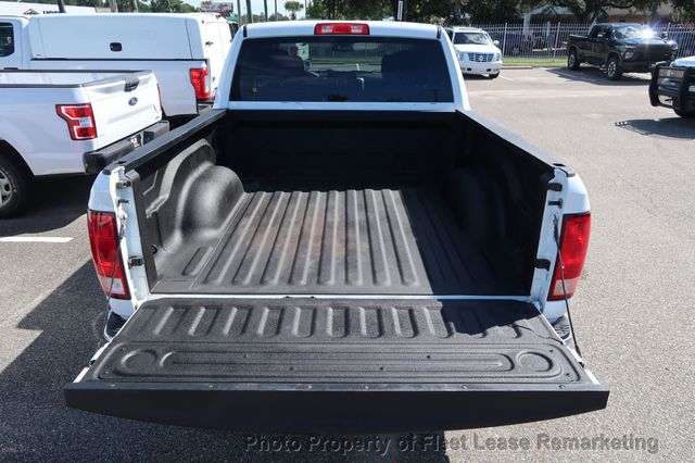 2023 Ram 1500 Classic Ram 1500 4WD Crew Cab SWB - 23087408 - 17