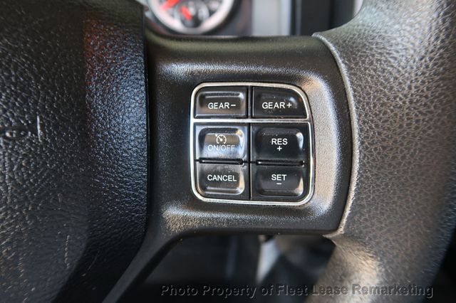 2023 Ram 1500 Classic Ram 1500 4WD Crew Cab SWB - 23087408 - 35