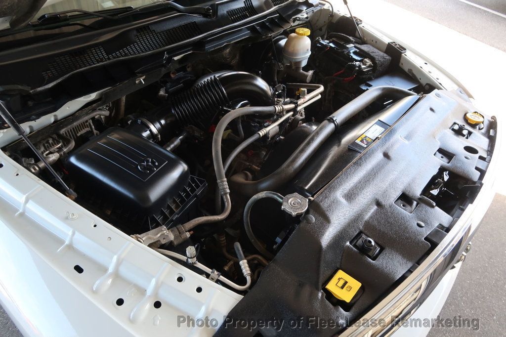 2023 Ram 1500 Classic Ram 1500 4WD Crew Cab SWB - 23087408 - 39