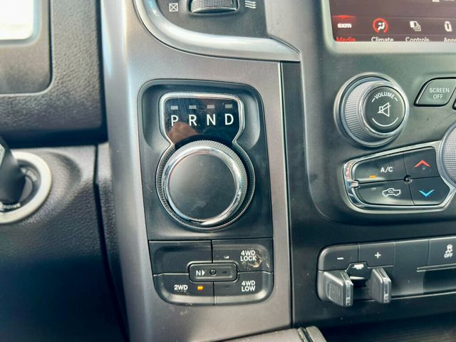 2023 Ram 1500 Classic SLT 4x4 Crew Cab 5'7" Box - 22890322 - 20