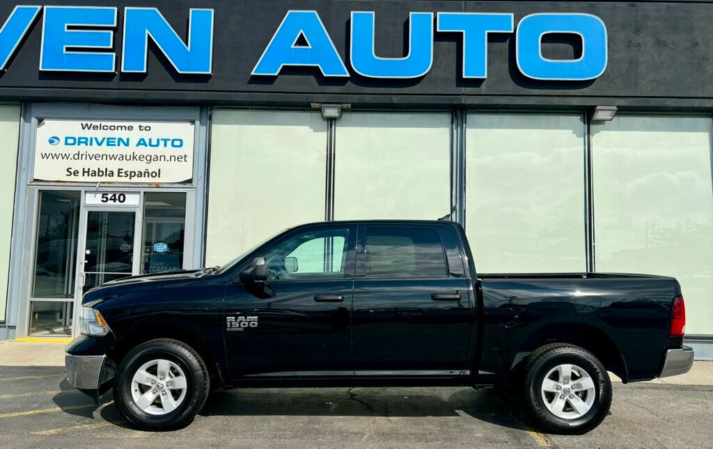 2023 Ram 1500 Classic SLT 4x4 Crew Cab 5'7" Box - 22890322 - 33