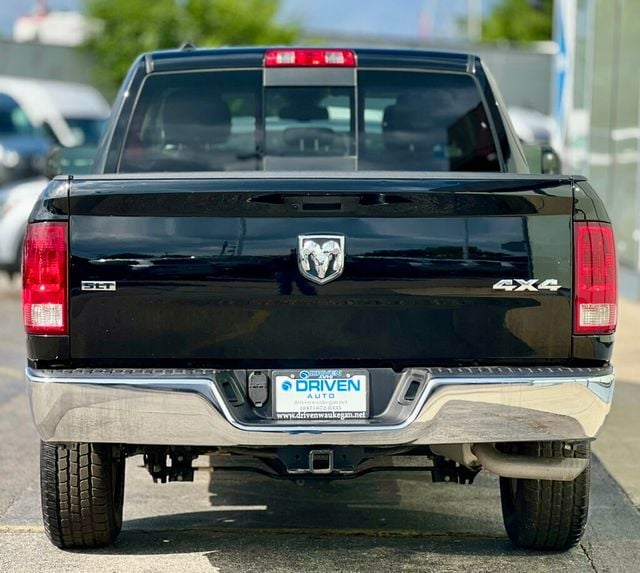 2023 Ram 1500 Classic SLT 4x4 Crew Cab 5'7" Box - 22890322 - 35