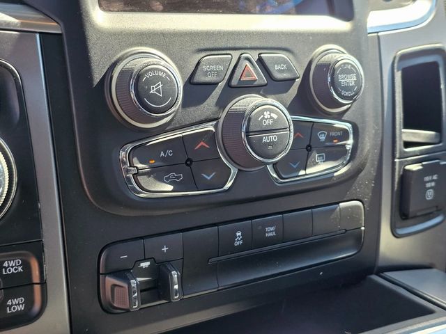 2023 Ram 1500 Classic SLT 4x4 Crew Cab 5'7" Box - 22950681 - 26