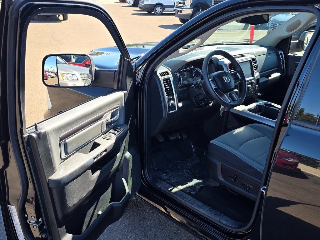 2023 Ram 1500 Classic SLT 4x4 Crew Cab 5'7" Box - 22950681 - 34