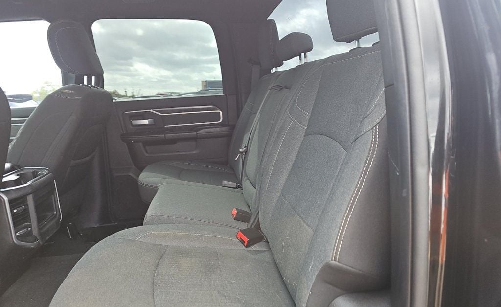 2023 Ram 2500 Big Horn 4x4 Crew Cab 6'4" Box - 22955178 - 7