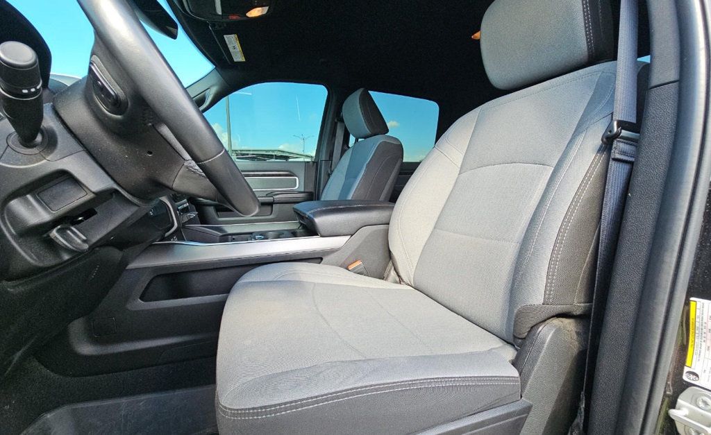 2023 Ram 2500 Big Horn 4x4 Crew Cab 6'4" Box - 22988319 - 4