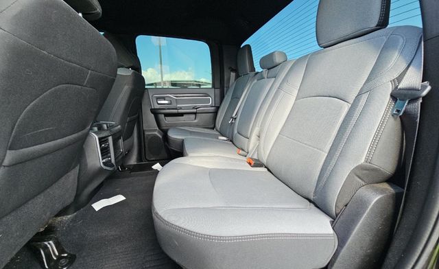 2023 Ram 2500 Big Horn 4x4 Crew Cab 6'4" Box - 22988319 - 6