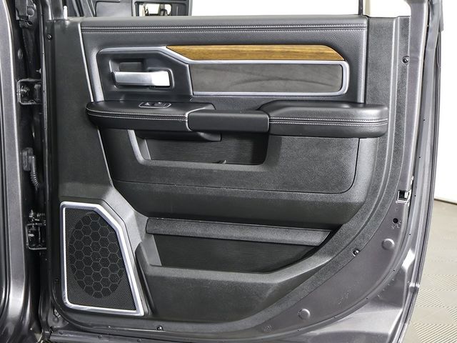 2023 Ram 2500 Laramie 4x4 Crew Cab 6'4" Box - 22960262 - 25