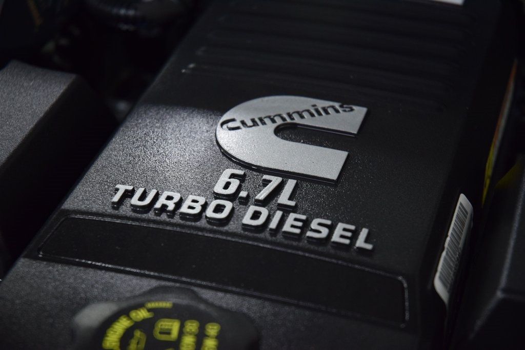 2023 Ram 2500 Limited 4x4 Mega Cab 6'4" Box - 22970357 - 32