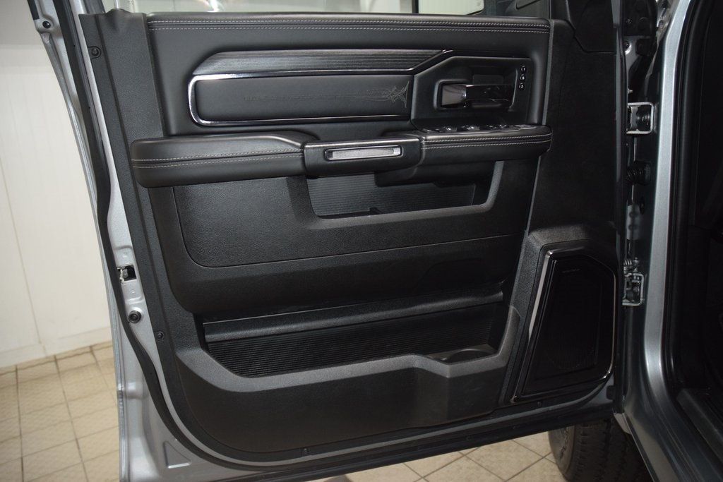 2023 Ram 2500 Limited 4x4 Mega Cab 6'4" Box - 22970357 - 49