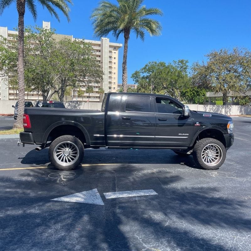 2023 Ram 2500 Limited 4x4 Mega Cab 6'4" Box - 22775735 - 1