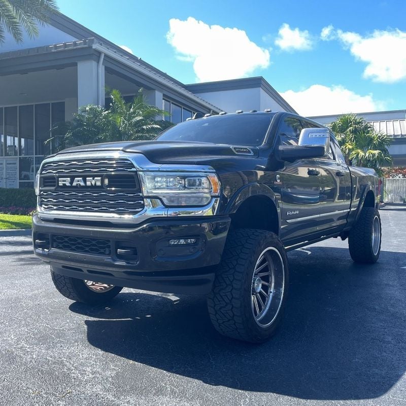 2023 Ram 2500 Limited 4x4 Mega Cab 6'4" Box - 22775735 - 2