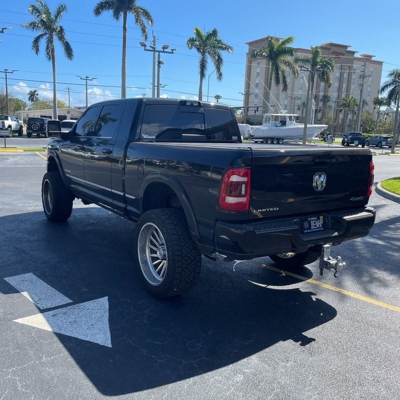 2023 Ram 2500 Limited 4x4 Mega Cab 6'4" Box - 22775735 - 4