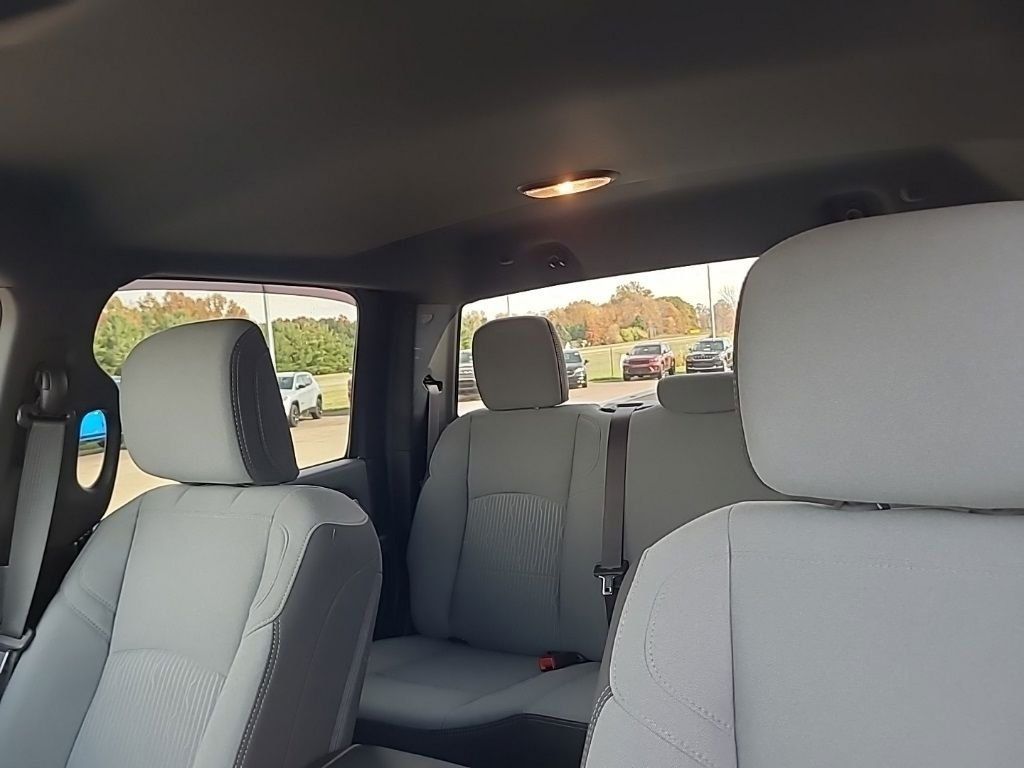 2023 Ram 3500 Big Horn - 22985597 - 20