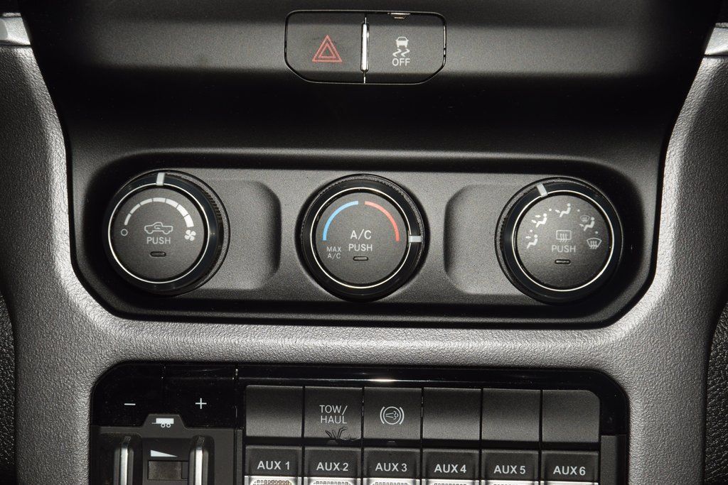 2023 Ram 3500 Big Horn - 22985597 - 33