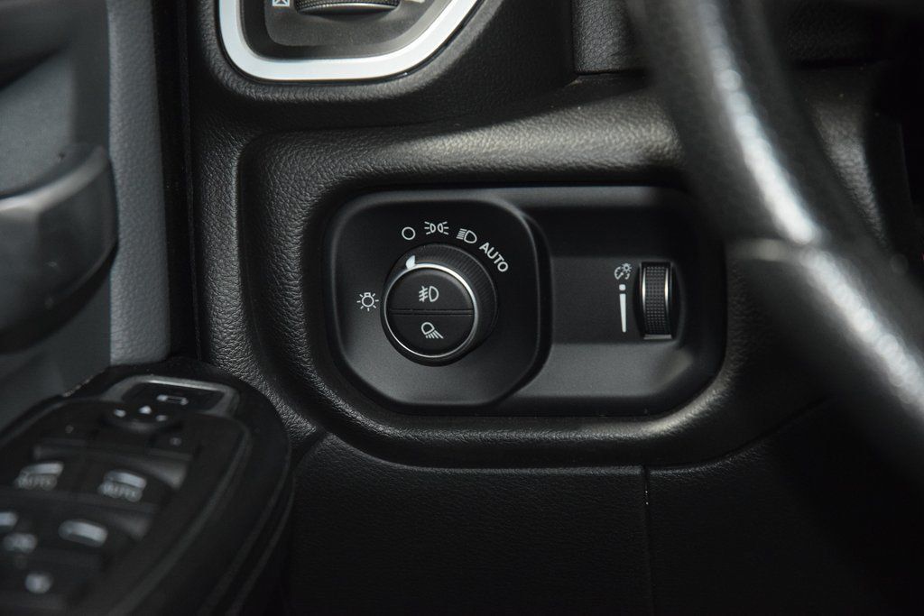 2023 Ram 3500 Big Horn - 22985597 - 37