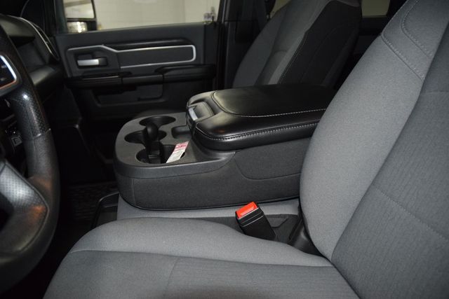 2023 Ram 3500 Big Horn - 22985597 - 43