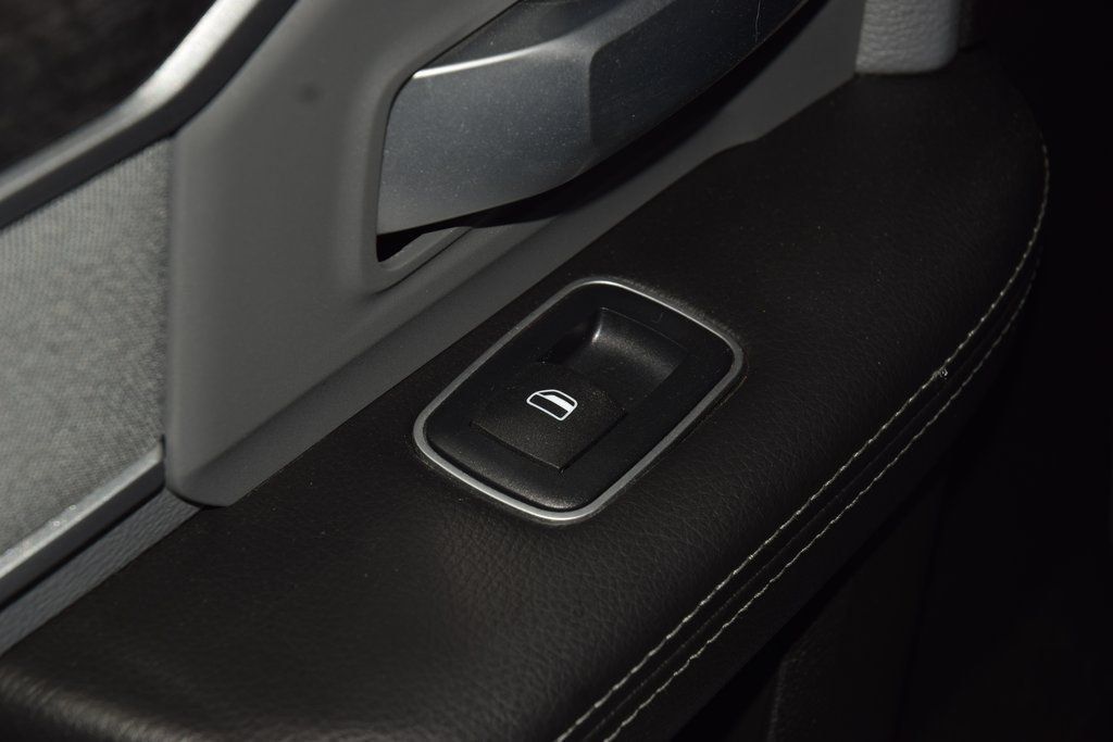 2023 Ram 3500 Big Horn - 22985597 - 46