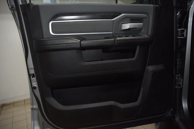 2023 Ram 3500 Big Horn - 22985597 - 47