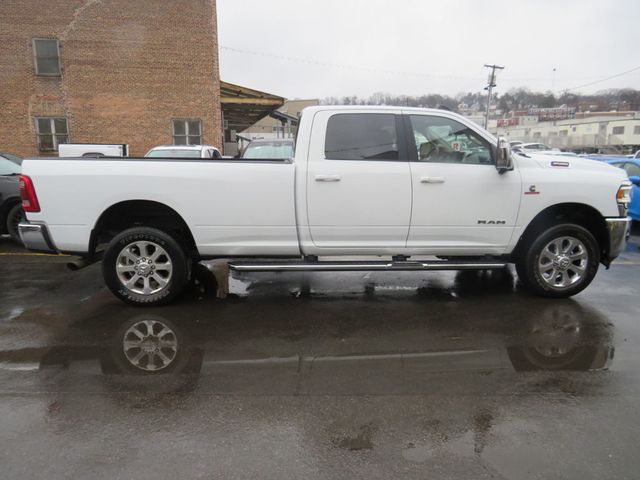 2023 Ram 3500 Laramie 4x4 Crew Cab 8' Box - 23002328 - 3