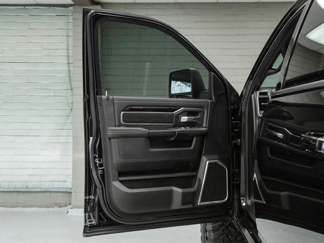 2023 Ram 3500 Laramie 4x4 Crew Cab 8' Box - 22975770 - 29