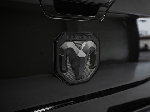 2023 Ram 3500 Laramie 4x4 Crew Cab 8' Box - 22975770 - 33