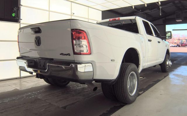 2023 Ram 3500 Tradesman - 22987657 - 2