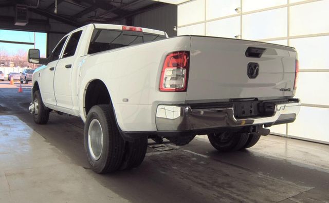 2023 Ram 3500 Tradesman - 22987657 - 5
