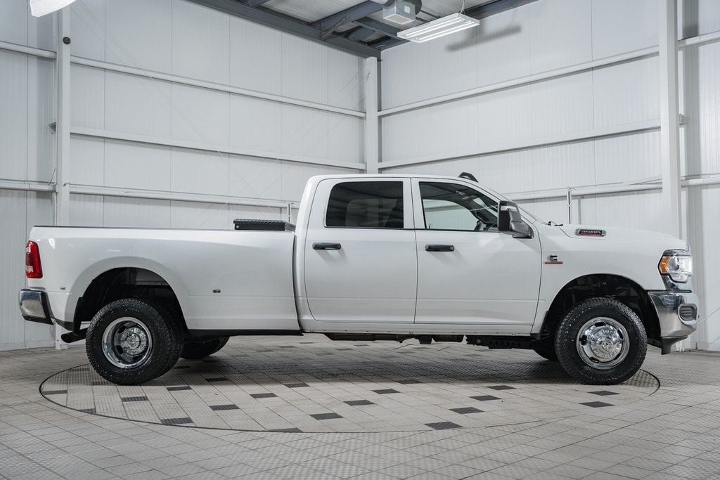 2023 Ram 3500 Tradesman Level 2 DRW *AISIN* - 22695989 - 7