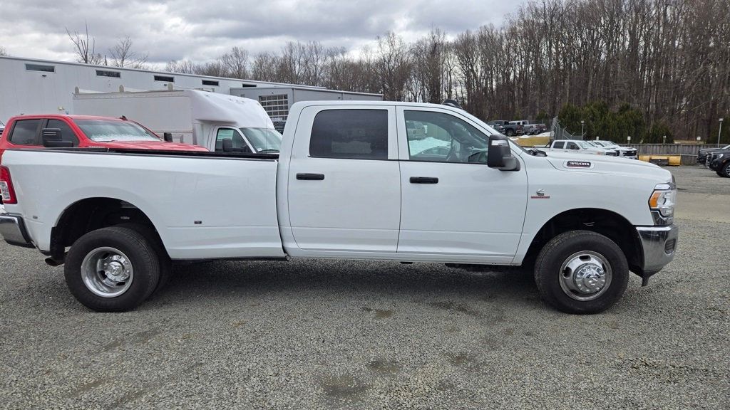 2023 Ram 3500 Tradesman Level 2 DRW *AISIN* - 22987657 - 1