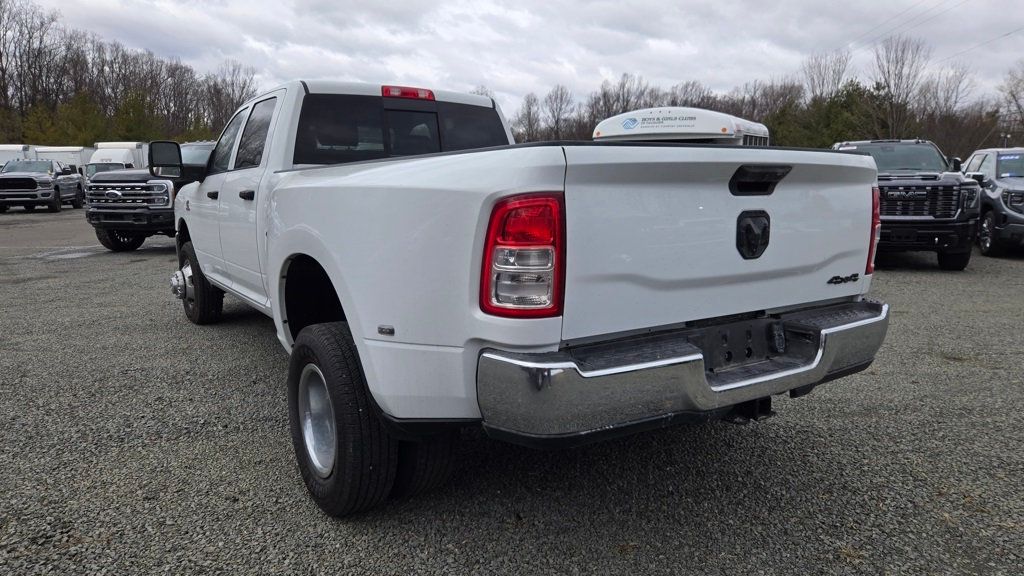 2023 Ram 3500 Tradesman Level 2 DRW *AISIN* - 22987657 - 4