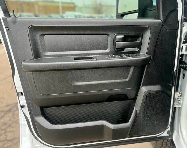 2023 Ram 3500 Chassis Cab Tradesman 4WD Crew Cab 60" CA 172.4" WB - 22986715 - 11