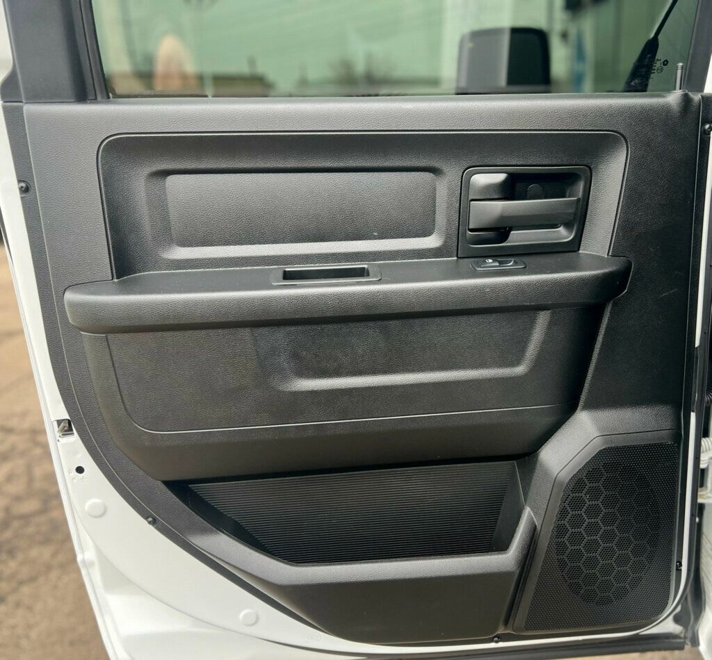 2023 Ram 3500 Chassis Cab Tradesman 4WD Crew Cab 60" CA 172.4" WB - 22986715 - 15