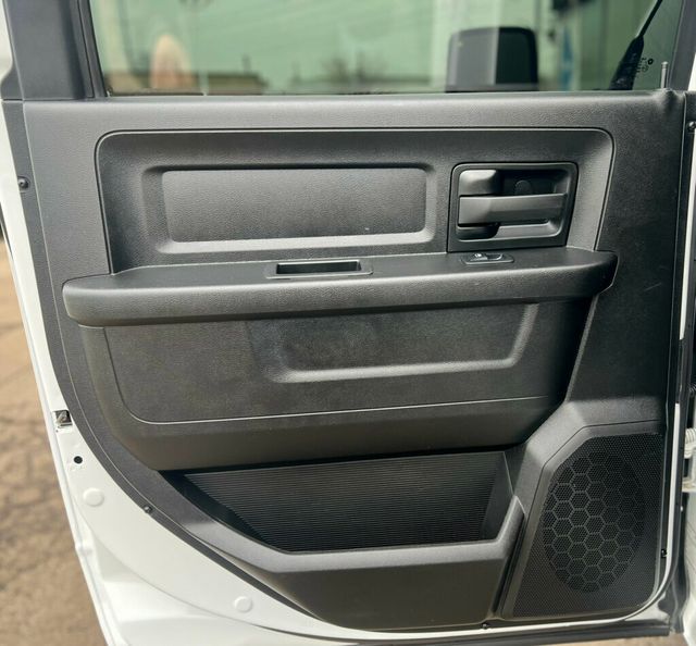 2023 Ram 3500 Chassis Cab Tradesman 4WD Crew Cab 60" CA 172.4" WB - 22986715 - 15