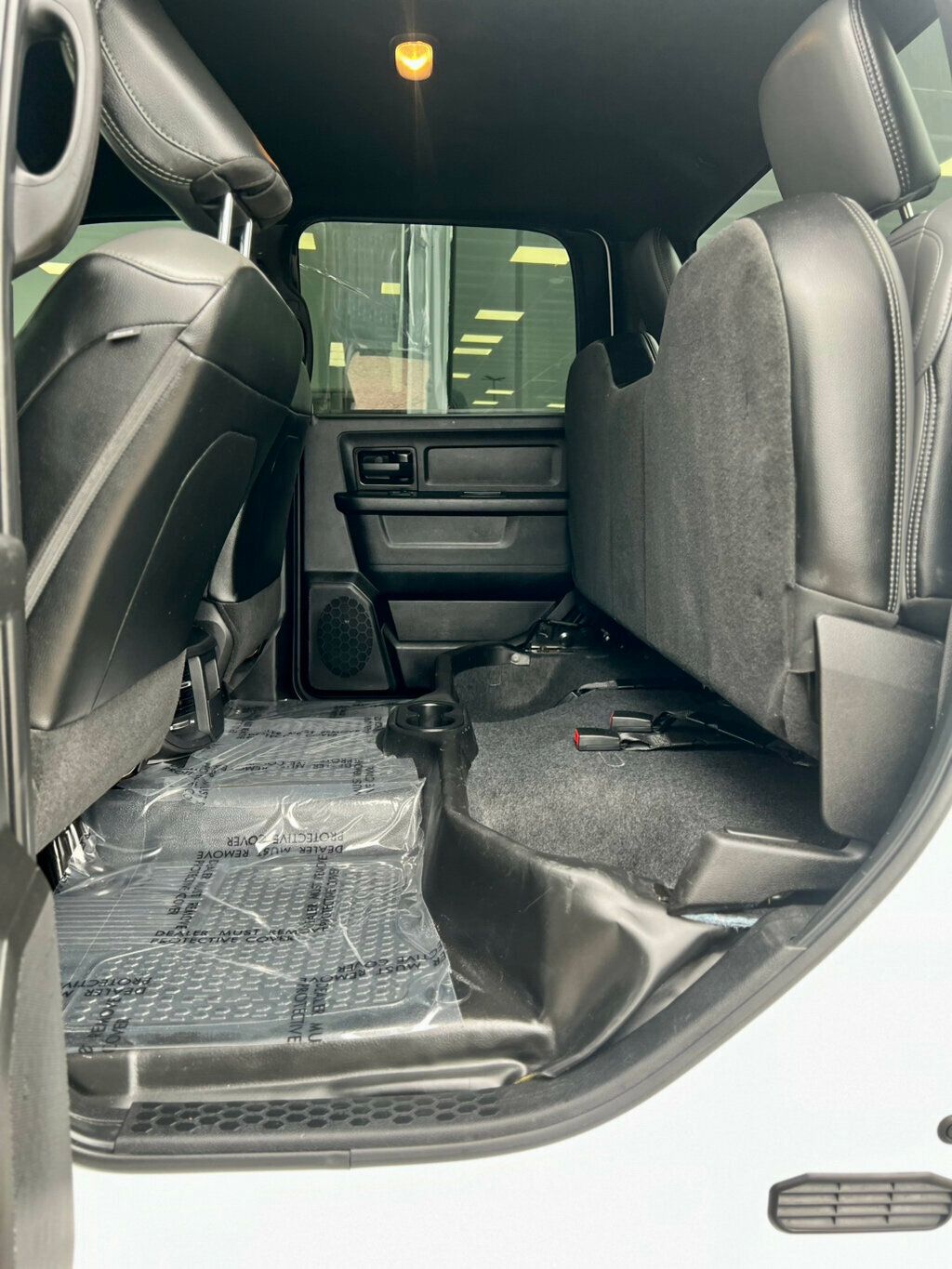 2023 Ram 3500 Chassis Cab Tradesman 4WD Crew Cab 60" CA 172.4" WB - 22986715 - 18