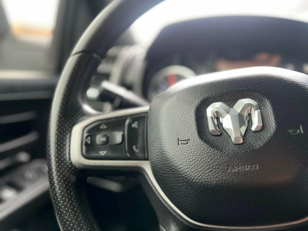 2023 Ram 3500 Chassis Cab Tradesman 4WD Crew Cab 60" CA 172.4" WB - 22986715 - 19