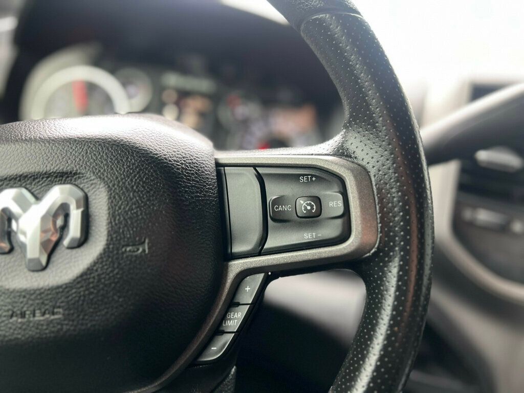 2023 Ram 3500 Chassis Cab Tradesman 4WD Crew Cab 60" CA 172.4" WB - 22986715 - 20