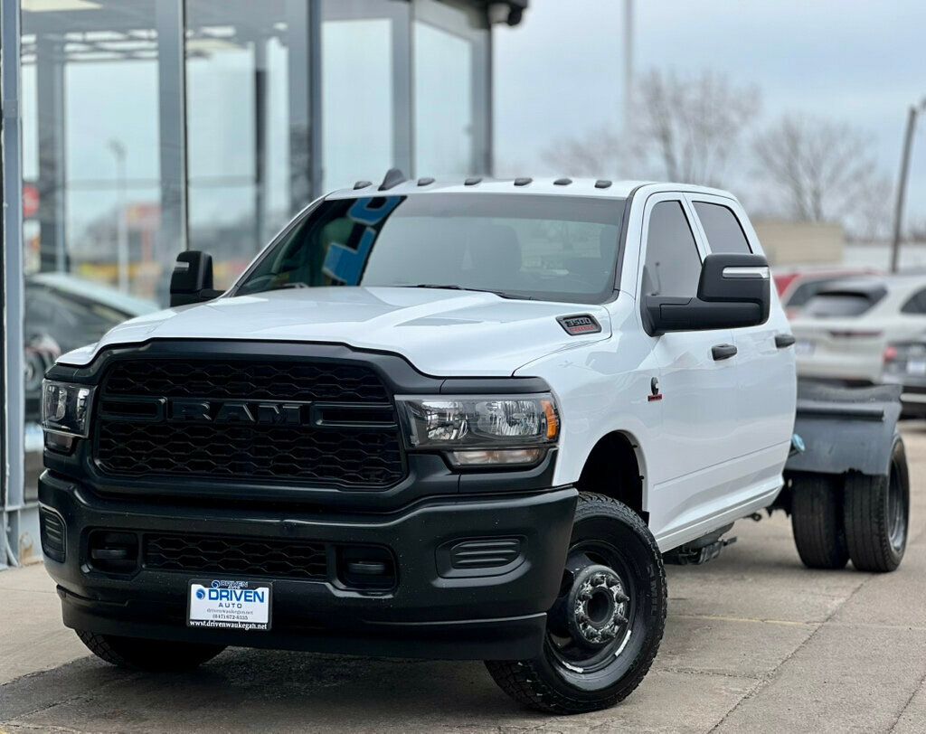 2023 Ram 3500 Chassis Cab Tradesman 4WD Crew Cab 60" CA 172.4" WB - 22986715 - 30