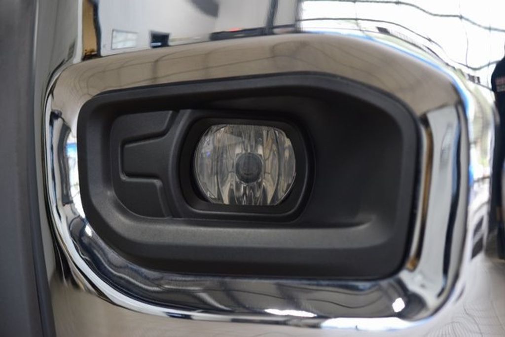 2023 Ram 4500 Tradesman photo 3