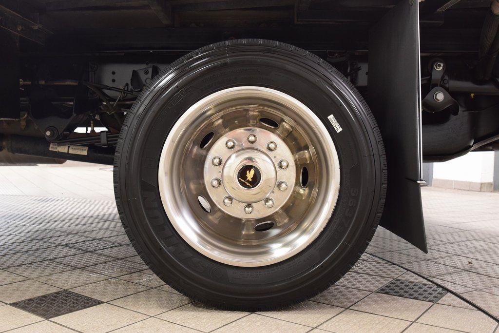 2023 Ram 5500 Tradesman photo 2