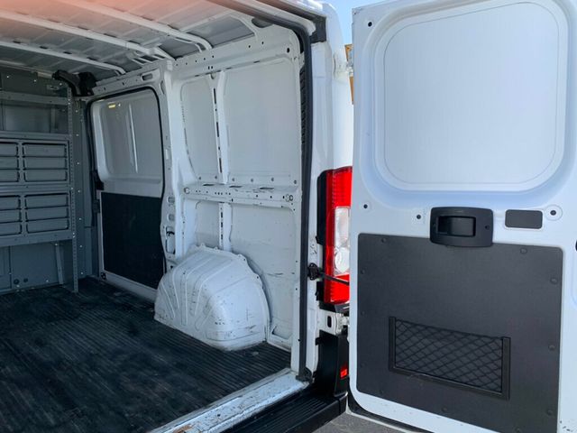 2023 Ram ProMaster Cargo Van 1500 Low Roof 118" WB 1-Owner - 23019324 - 3