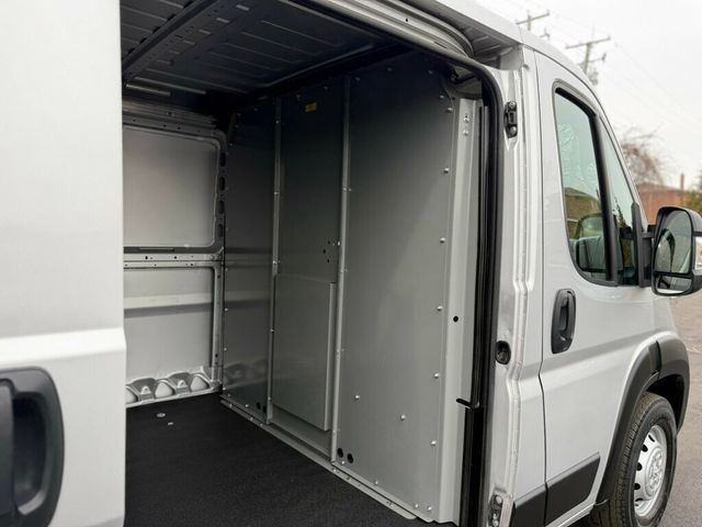 2023 Ram ProMaster Cargo Van 1500 Low Roof 136" WB - 22984222 - 22