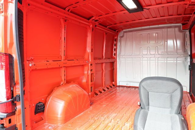2023 Ram ProMaster Cargo Van 1500 Low Roof 136'' WB w/ Driver Confidence Pkg & Driving Assist - 22866801 - 17